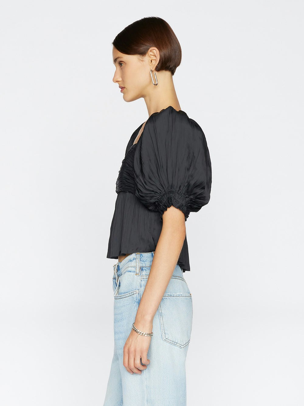 shirt side view alt:fit1